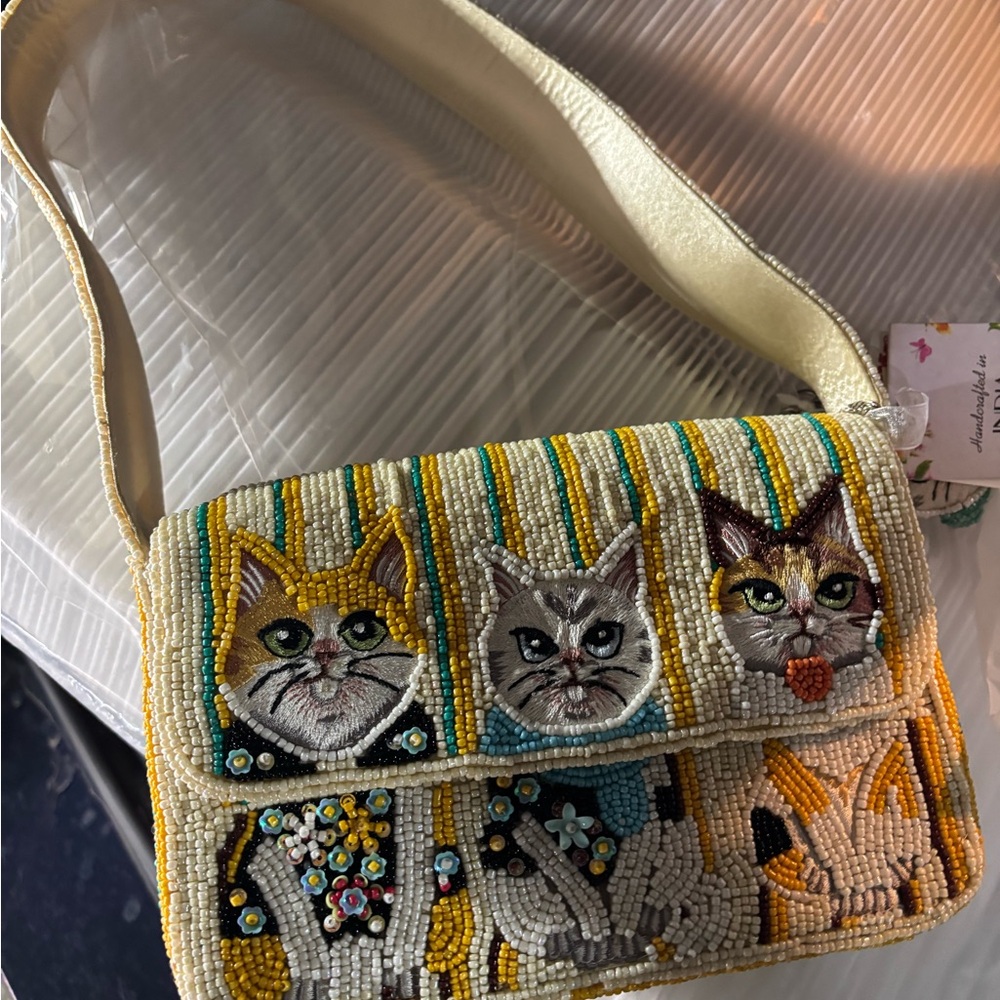 Beaded Cat Design Shoulder Bag